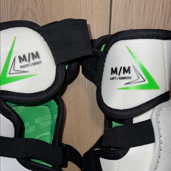 VIC CX2 White and Green Protective Elbow Pads - Picture 14 of 16